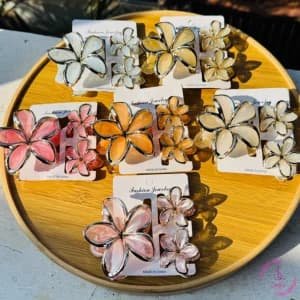 Hair clips